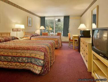 Hotel Ramada By Wyndham